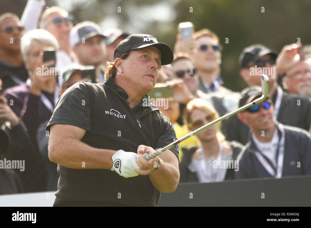 Las Vegas, NV, Stati Uniti d'America. 23 Nov, 2018. Phil Mickelson di presenze per capitale la sua partita: Tiger Woods VS Phil Mickelson, Shadow Creek Golf Course, Las Vegas NV, Novembre 23, 2018. Credito: JA/Everett raccolta/Alamy Live News Foto Stock