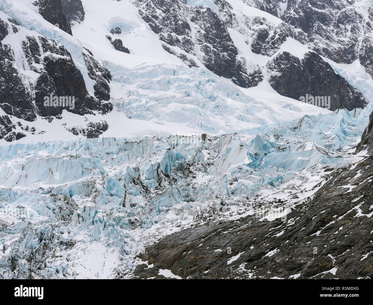 Ghiacciai del fiordo Drygalski all'estremità meridionale dell'Isola Georgia del Sud Foto Stock