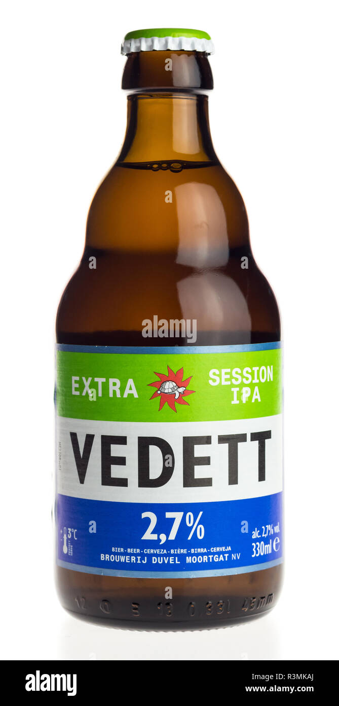 Bottiglia di belga sessione Vedett IPA birra isolato su uno sfondo bianco Foto Stock