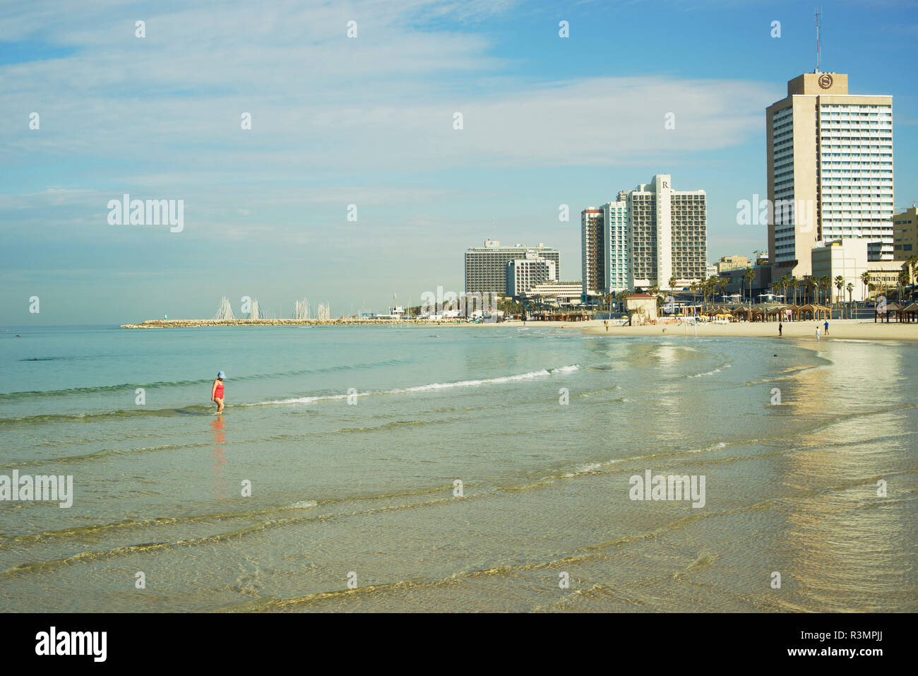 Israele, Tel Aviv, spiaggia lungo la costa Foto Stock