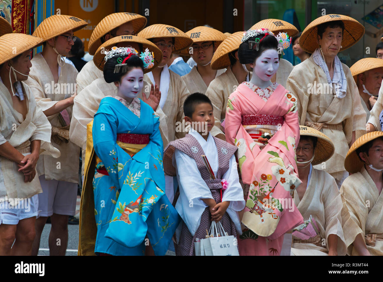 La Geisha in parata durante il Protocollo di Kyoto Gion Matsuri, Kyoto, Giappone Foto Stock