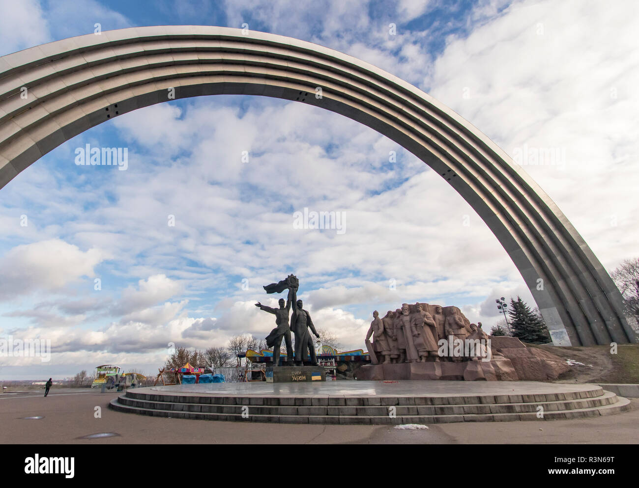 Persone di amicizia Arch, Kiev, Ucraina Foto Stock