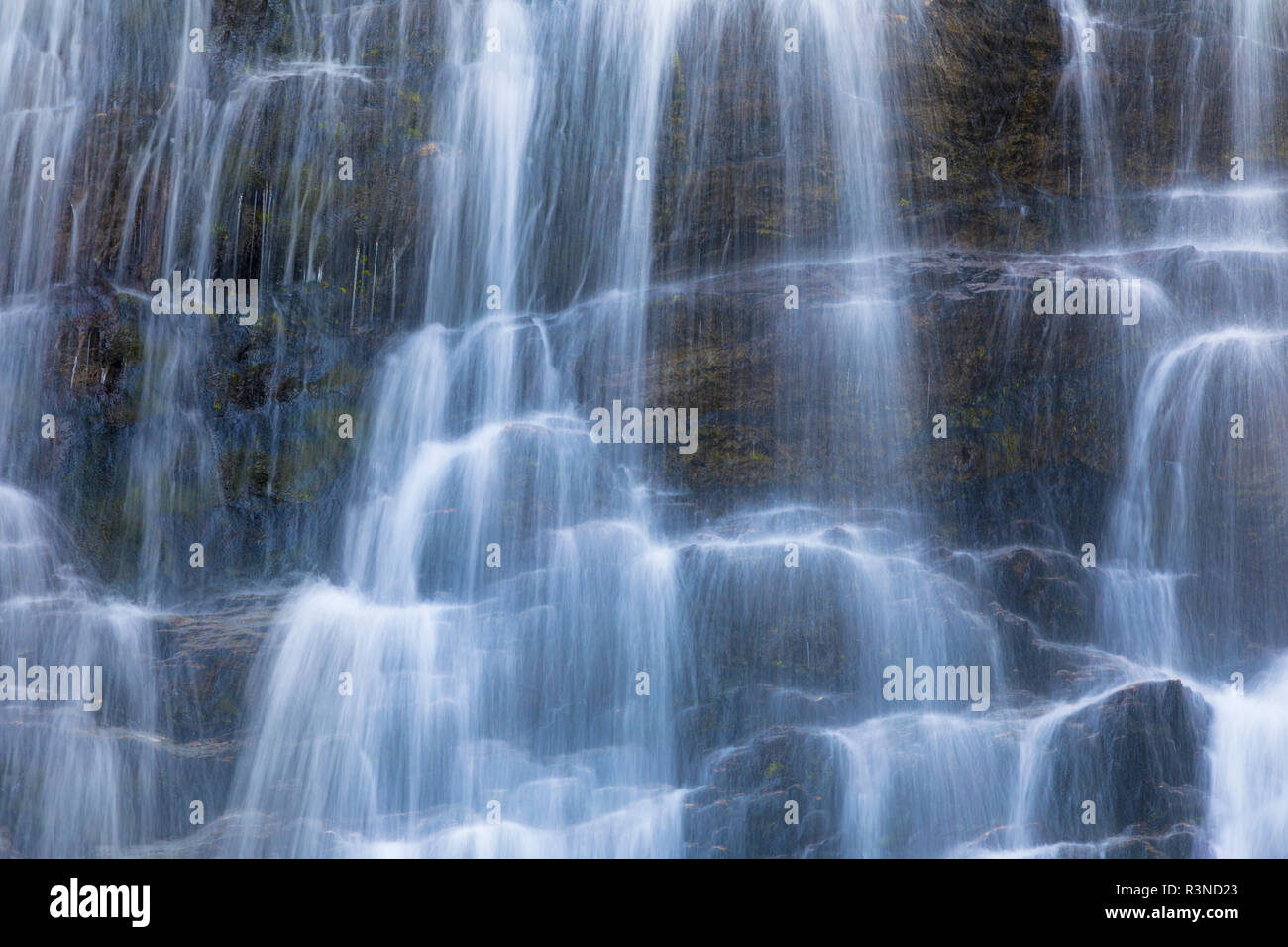 Canada, British Columbia, Selkirk Mountains. Cascata scenic. Foto Stock