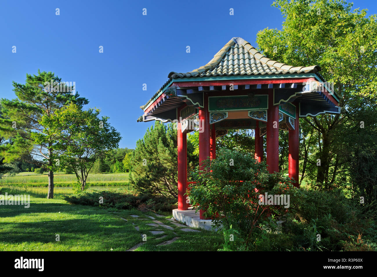 Canada, Manitoba, Winnipeg. Pagoda in King's Park. Foto Stock
