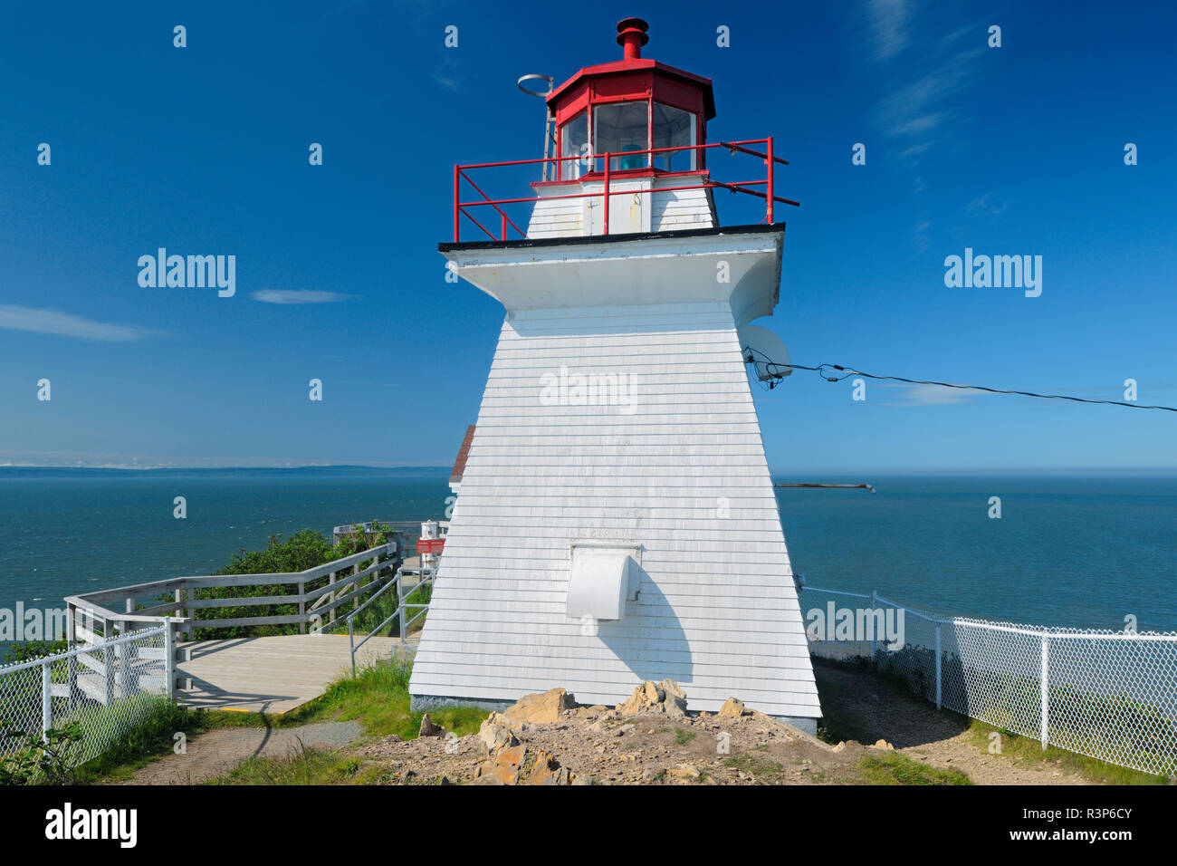 Canada, New Brunswick, Cape imbestialire. Faro sulla baia di Chignecto. Foto Stock