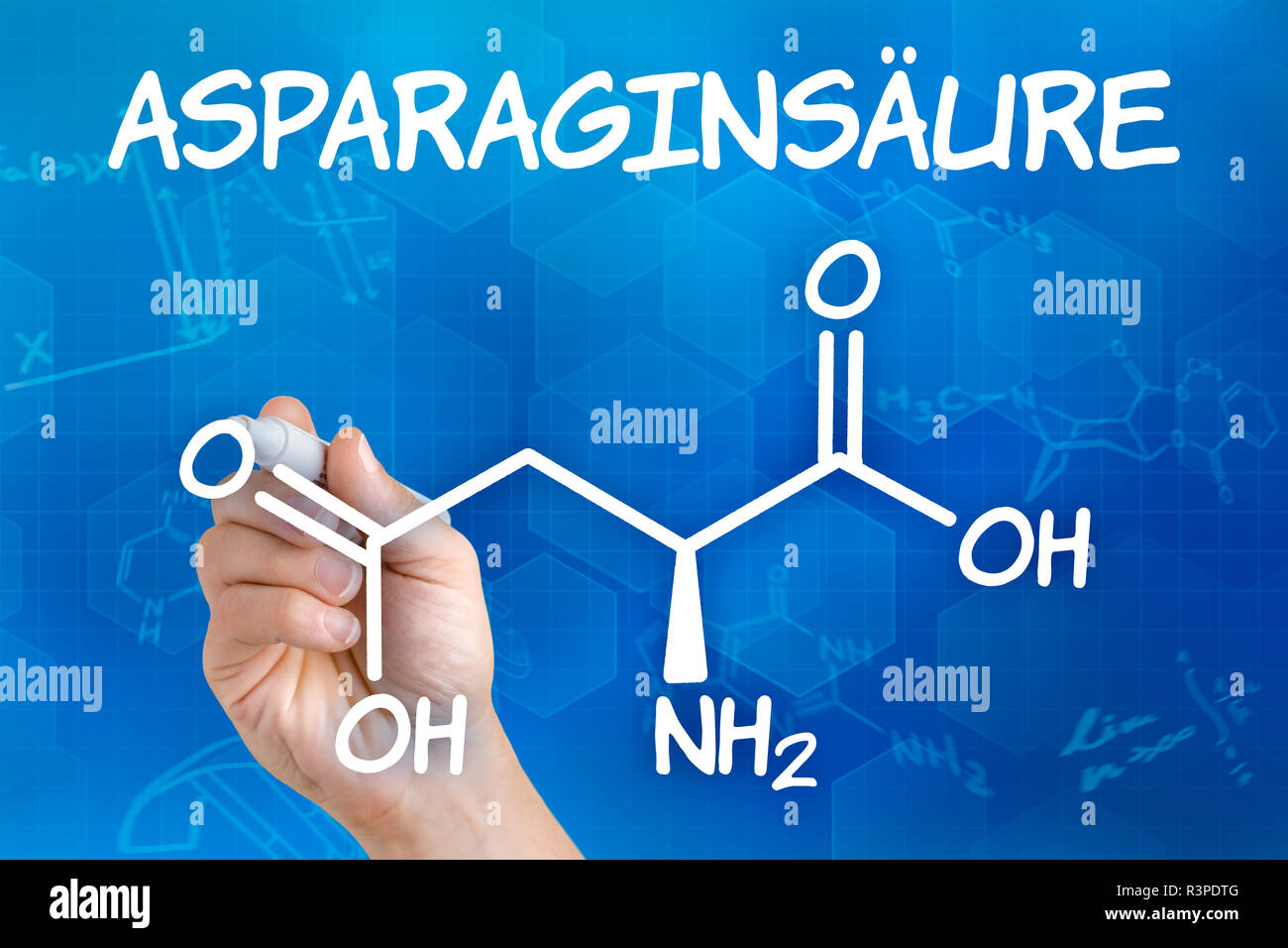 Mano con una matita disegna chimica formula strutturale di acido aspartico Foto Stock