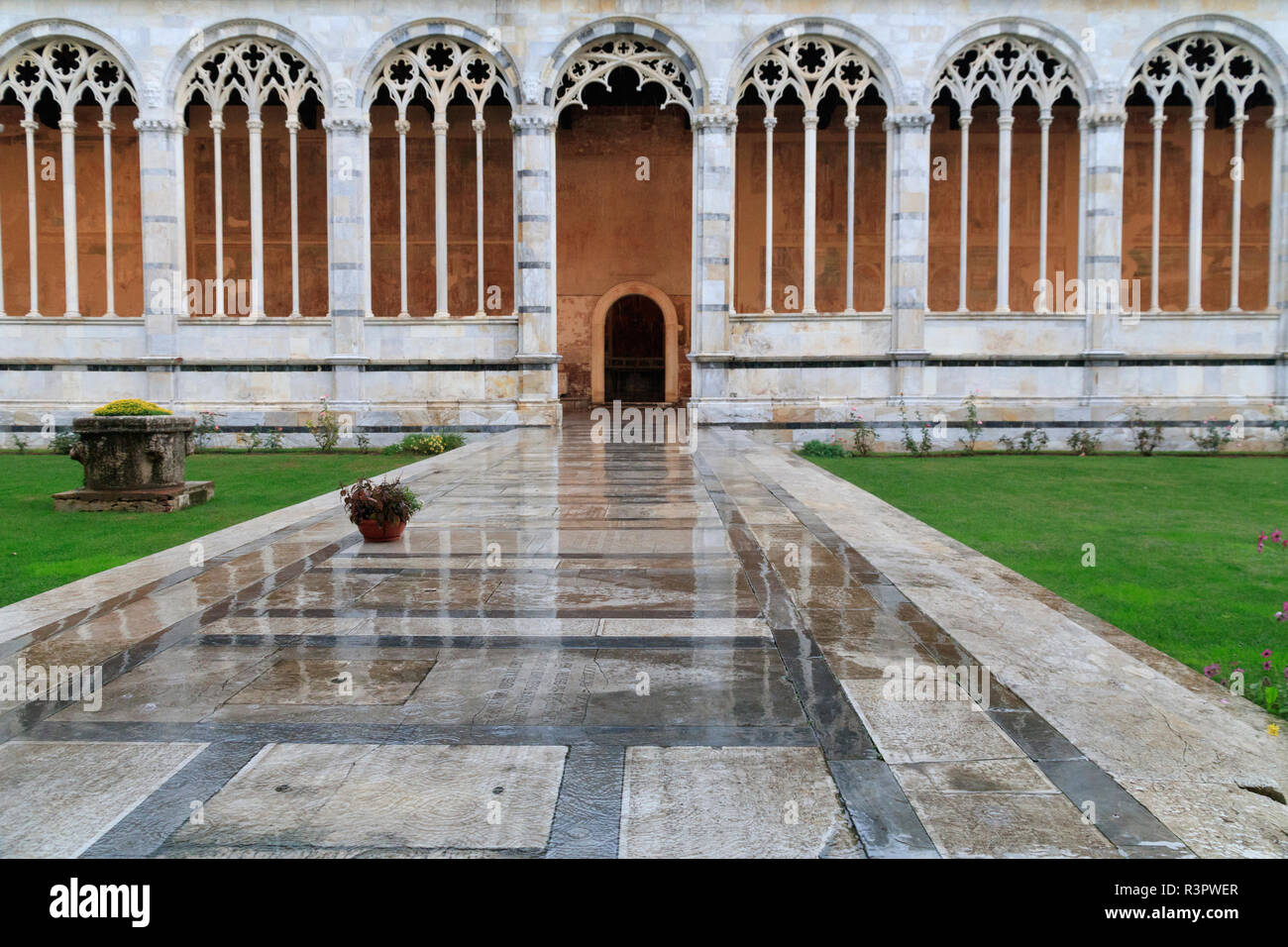 L'Italia, Pisa, Piazza del Duomo, il Campo Santo, Campo Santo, il Camposanto Monumentale, cimitero monumentale, Camposanto Vecchio Cimitero Vecchio. Foto Stock