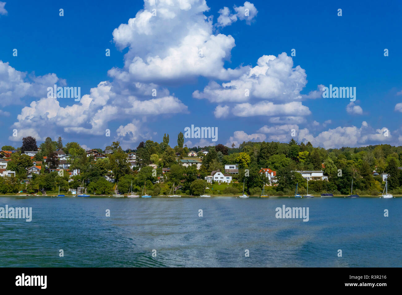 Breitbrunn a Ammersee, Lago Ammer, Fuenfseenland, Alta Baviera, Baviera, Germania, Europa Foto Stock