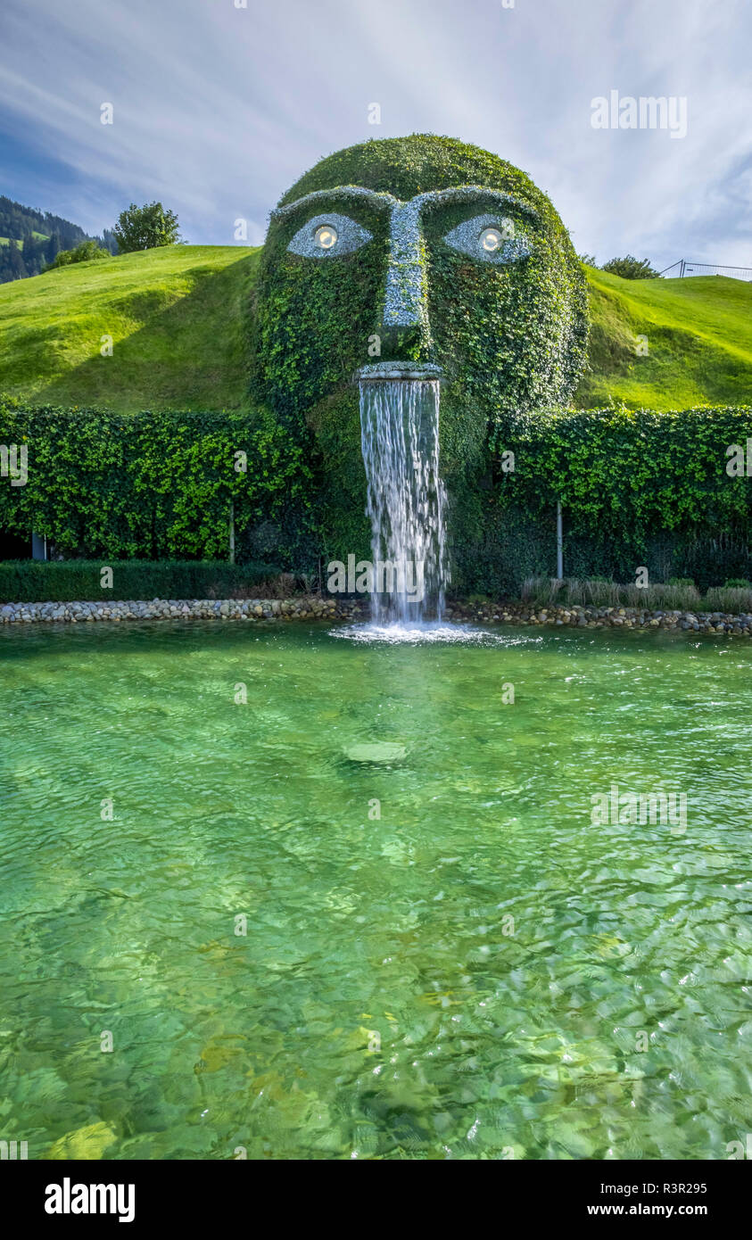 Mondi di Cristallo Swarovski, entrata sotto la cascata della testa del Gigante, Wattens Tirolo, Austria, Europa Foto Stock