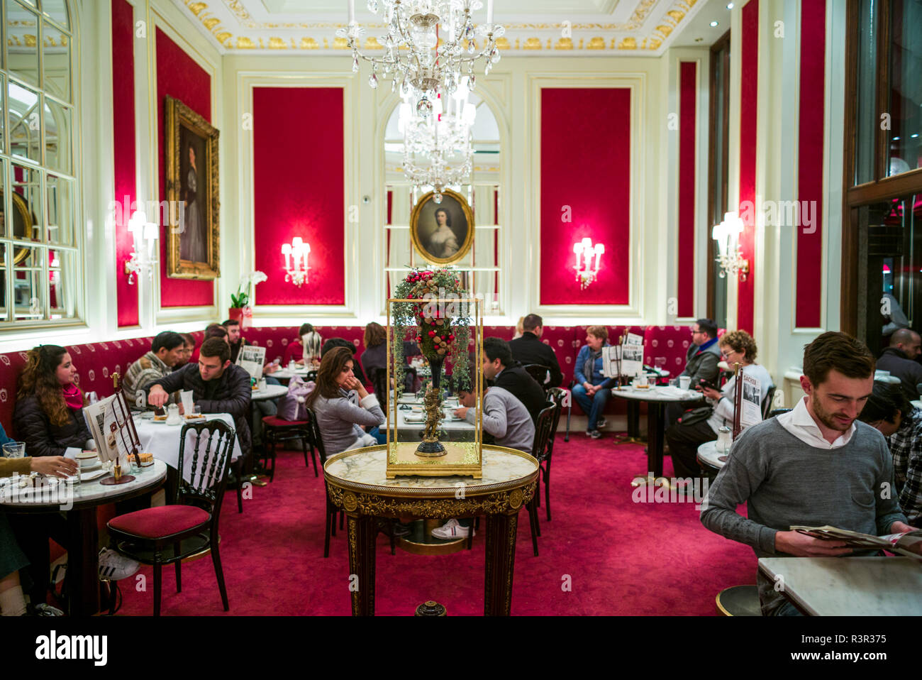 Austria, Vienna, Café Sacher (solo uso editoriale) Foto Stock