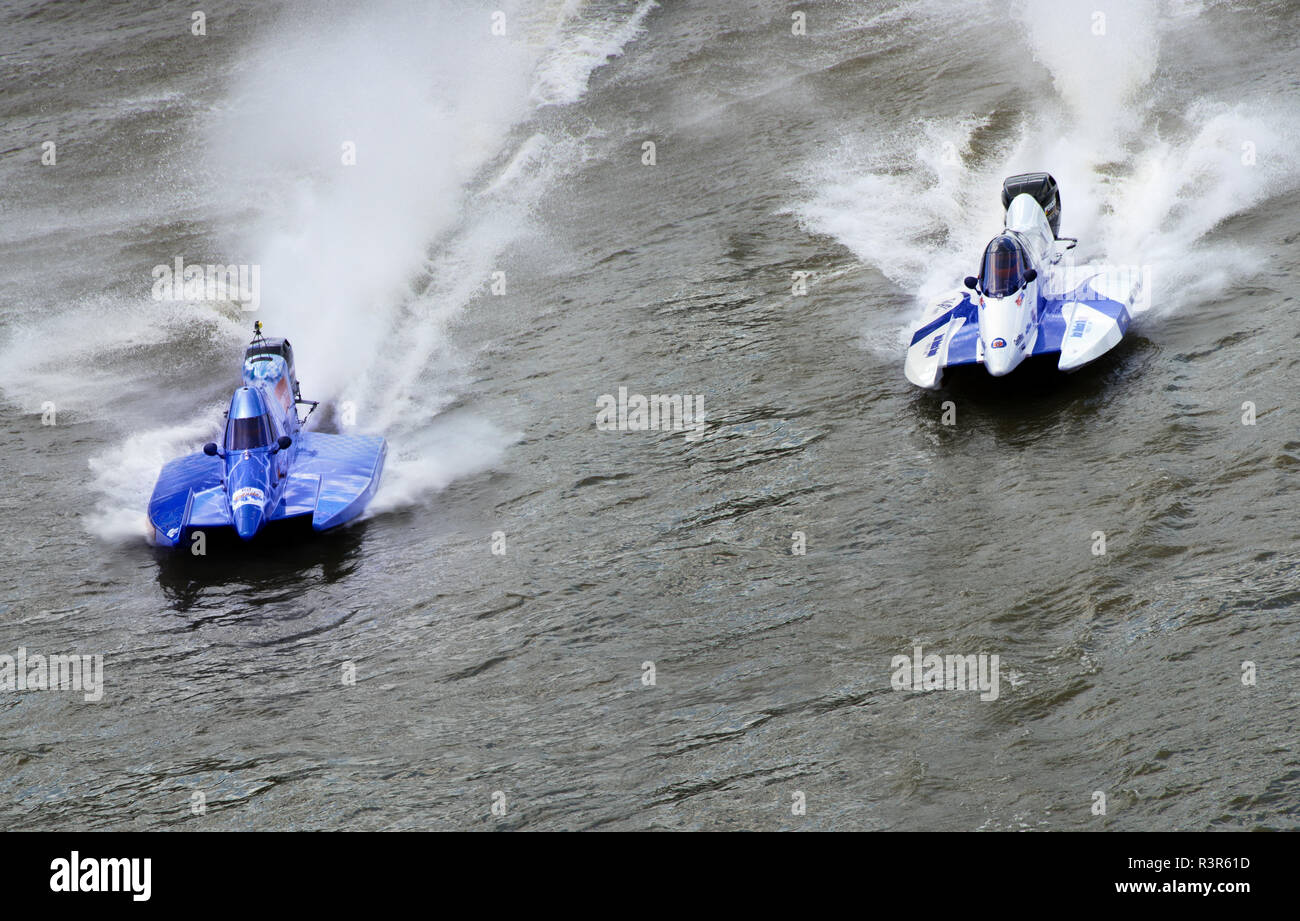 La Pittsburgh tre fiumi regata, è un motoscafo annuale e il fiume festival tenutosi a Pittsburgh, Pennsylvania, Stati Uniti. Foto Stock