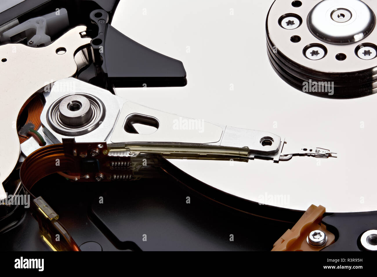 Parti interne di un hard disk - HDD. Foto impilati. Foto Stock