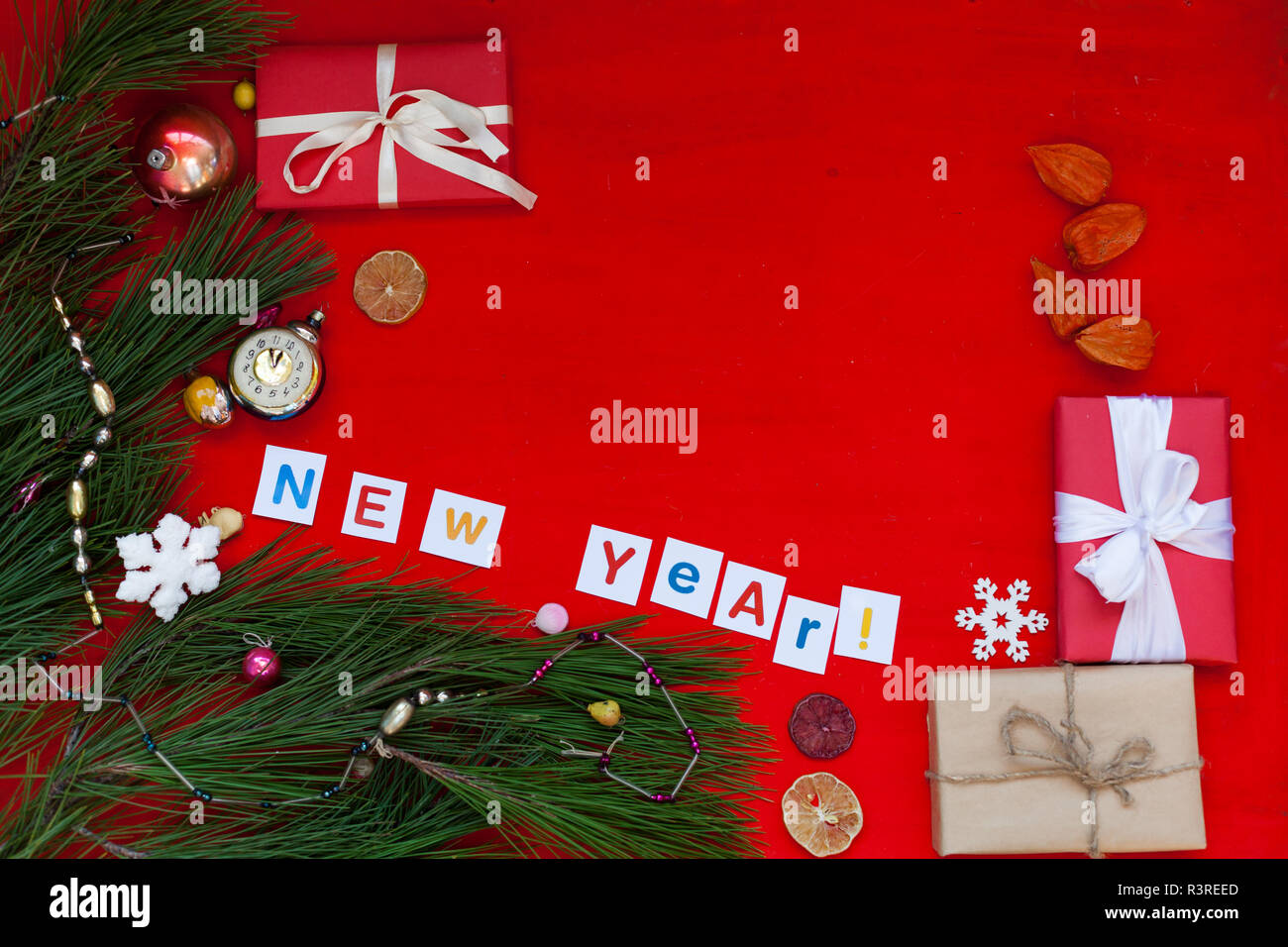 I Regali Di Natale 2020.Inverno Sfondo Di Natale Albero Di Natale Regali Di Natale Nuovo Anno 2019 2020 Foto Stock Alamy