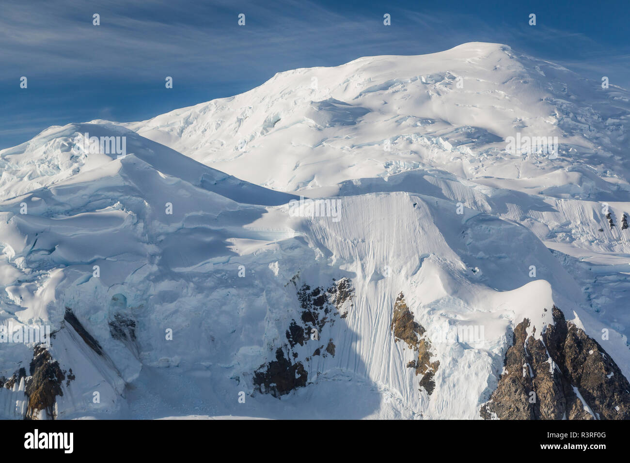 Canada, Yukon, Parco Nazionale Kluane. Coperte di neve picco in St. Elias. Foto Stock