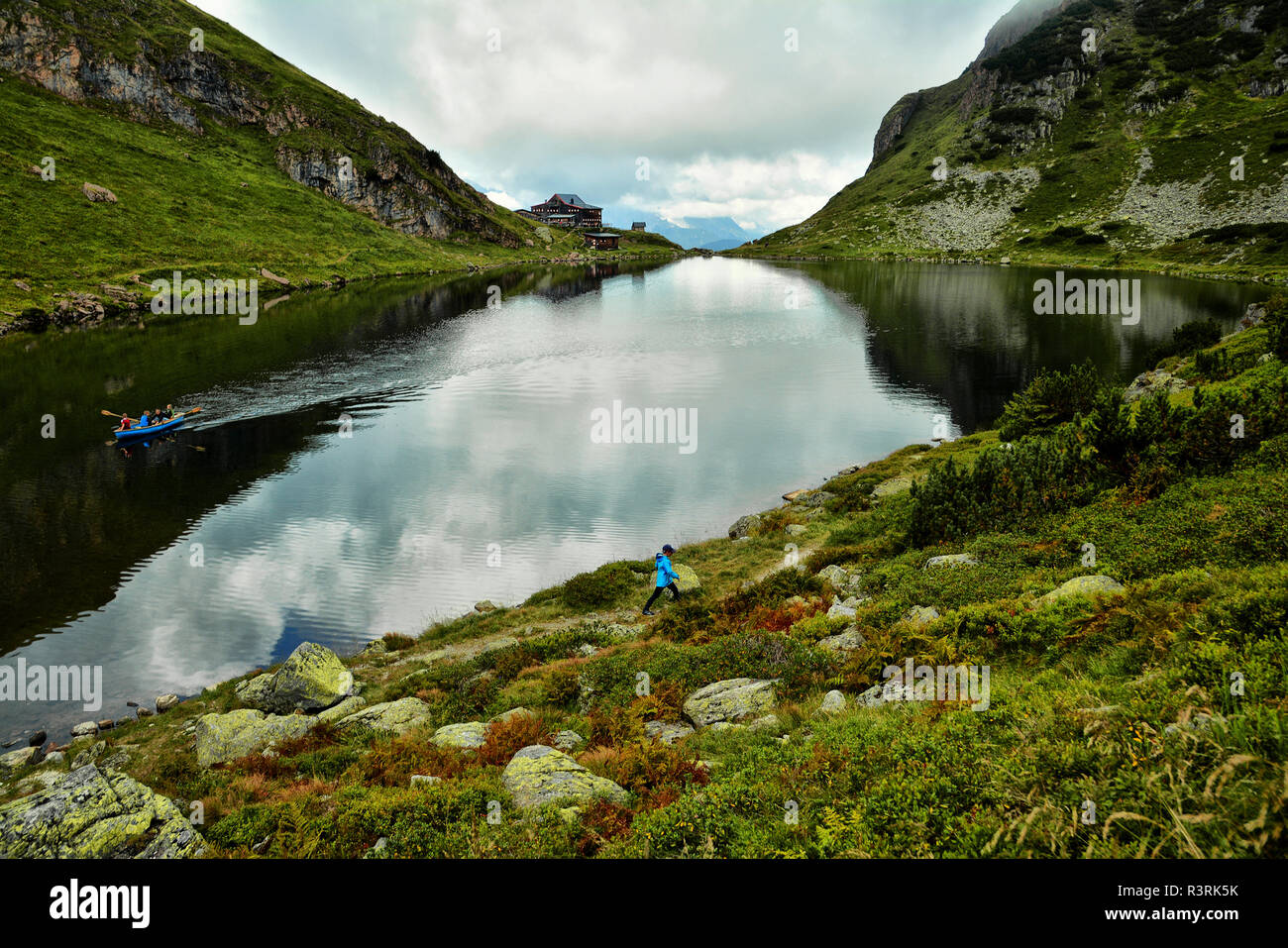 Bellissimo paesaggio con lago Wildsee (Wildseelodersee ) e Wildseeloder haus, rifugio capanna, al di sopra di Fieberbrunn in Kitzbuhel Alpi, Austria Foto Stock