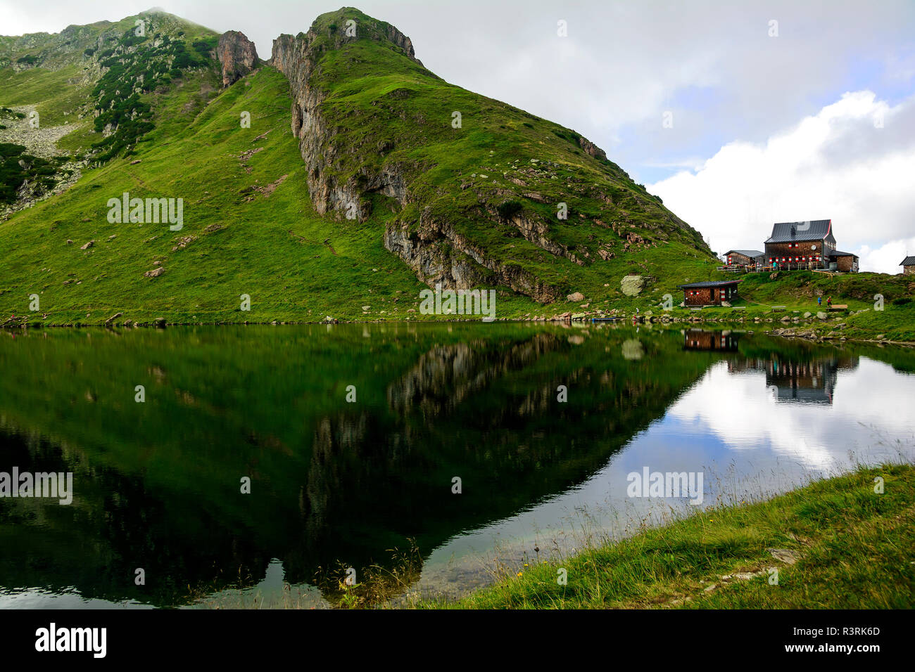 Loder picco e Wildseeloderhaus, montagna rifugio al di sopra di Fieberbrunn in Kitzbuhel Alpi, Tirolo, Austria Foto Stock