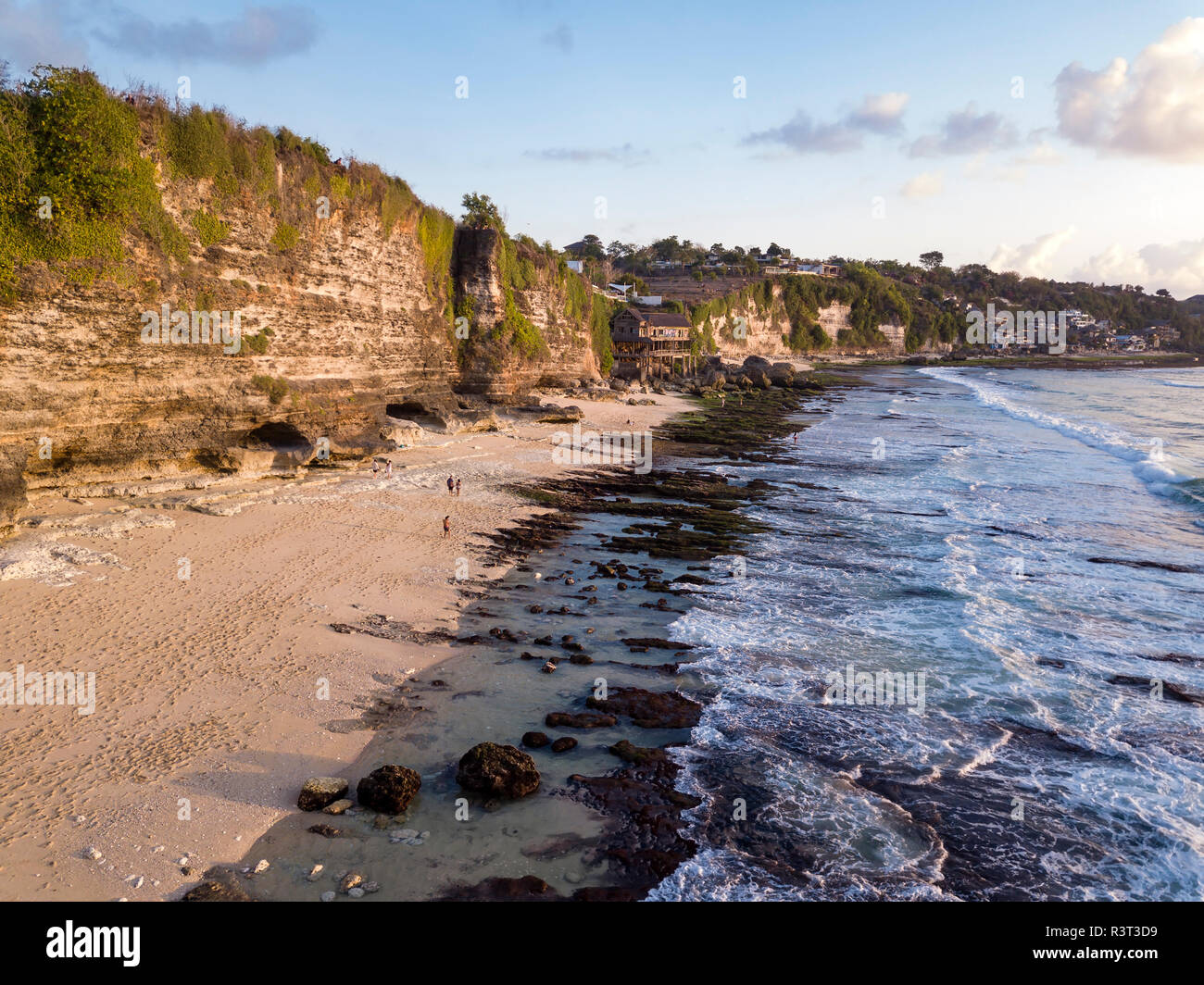 Indonesia, Bali, veduta aerea della spiaggia di Bingin Foto Stock