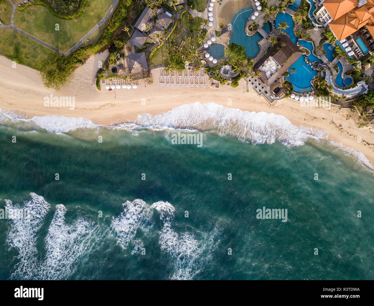 Indonesia Bali Nusa Dua, veduta aerea della spiaggia di Nikko Foto Stock