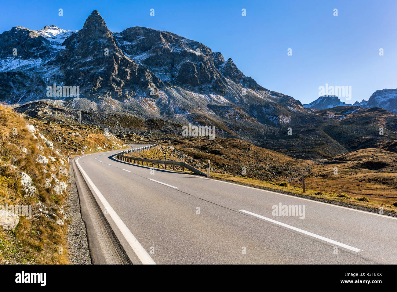 Julier Pass Road Immagini E Fotografie Stock Ad Alta Risoluzione Alamy julier-pass-road-immagini-e-fotografie-stock-ad-alta-risoluzione-alamy