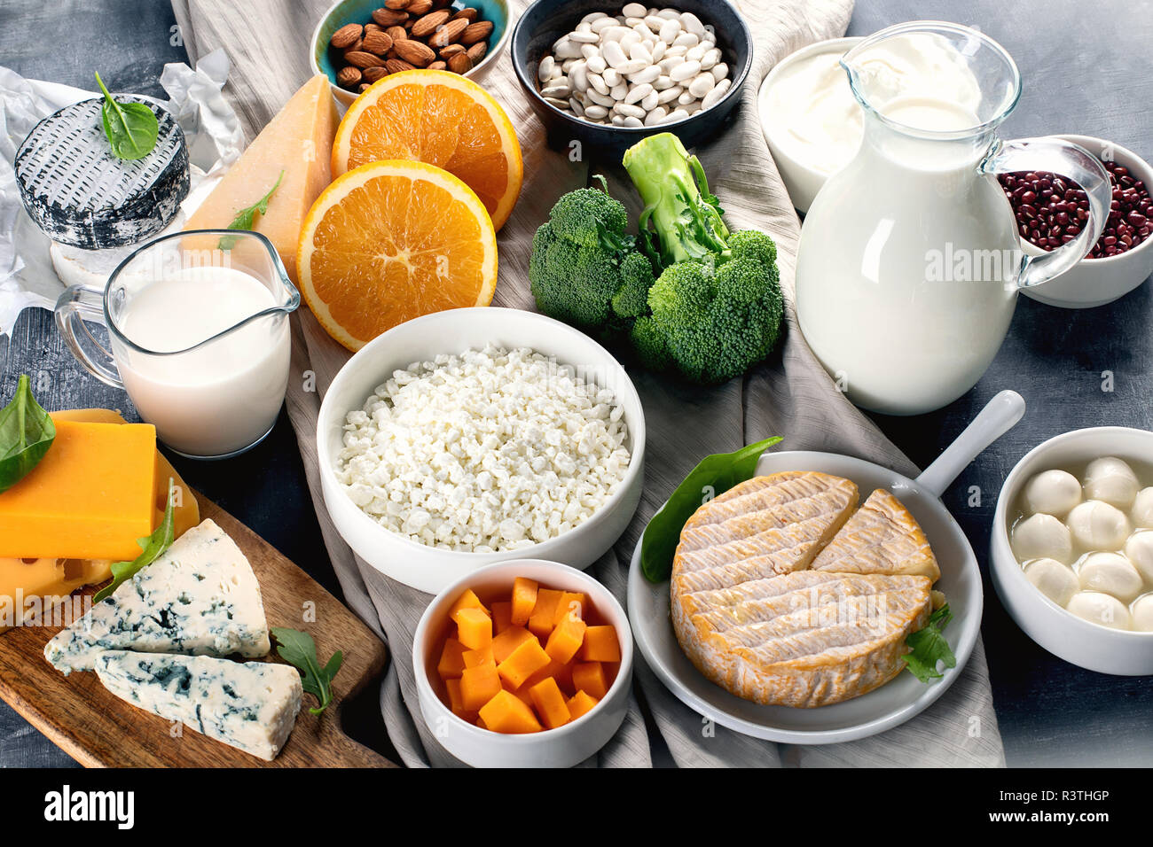 Gli alimenti ricchi di calcio. Cibo sano. Foto Stock