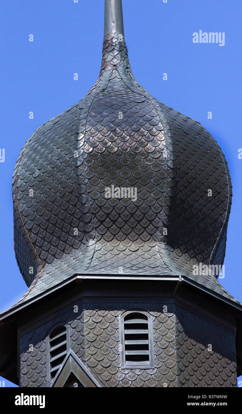 Chiesa di spicco steeple guglia Foto Stock