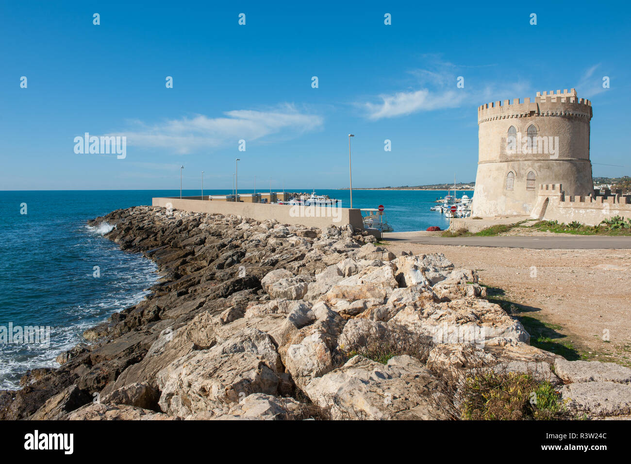 Torre Vado lungo la costa ionica del Salento Lecce, Puglia, Italia Foto Stock