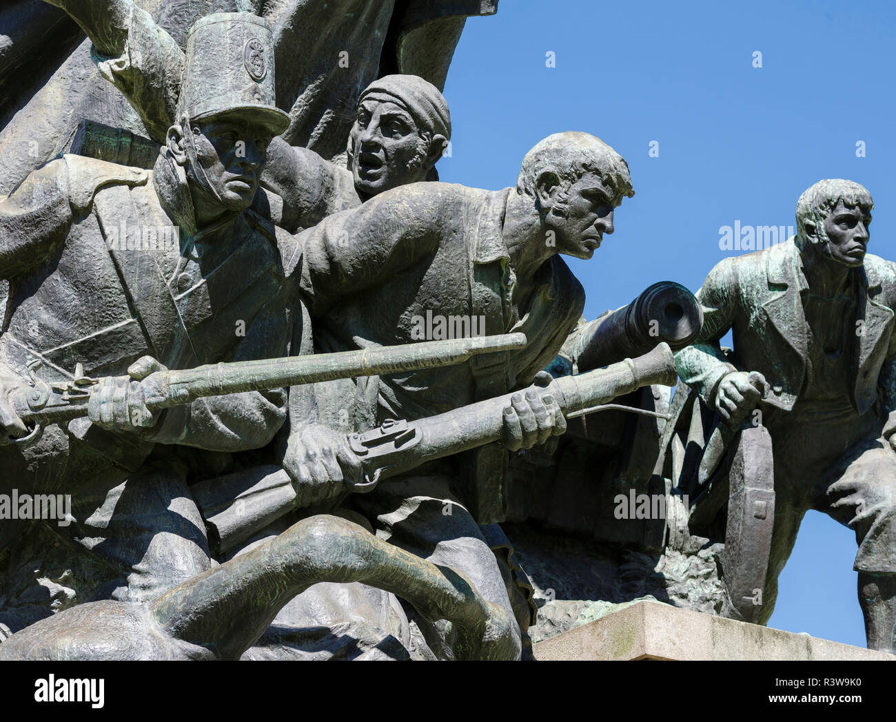 Monumento Herois da Guerra Peninsulare a Praca de Mousinho de Albuquerque. La città vecchia è elencato come patrimonio mondiale dell'UNESCO. Portogallo Foto Stock