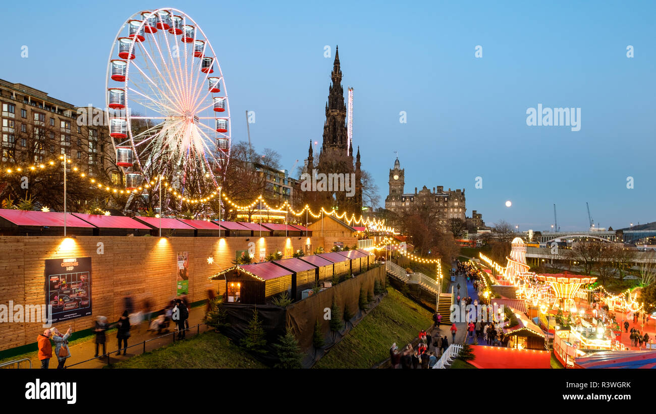 Edinburgh, festosa mercati tedesco Foto Stock