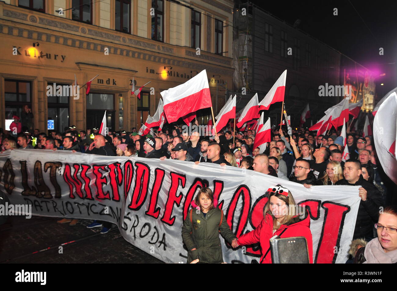 Wroclaw, Polonia. 11 novembre 2018. Marzo di nazionalisti in Polonia Wroclaw celebrando 100 anni di riconquistare l'indipendenza dalla Polonia. Foto Stock