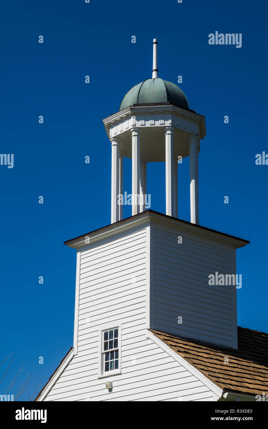 Stati Uniti d'America, Connecticut Branford, l'Accademia dell'edificio su Branford Town Green Foto Stock