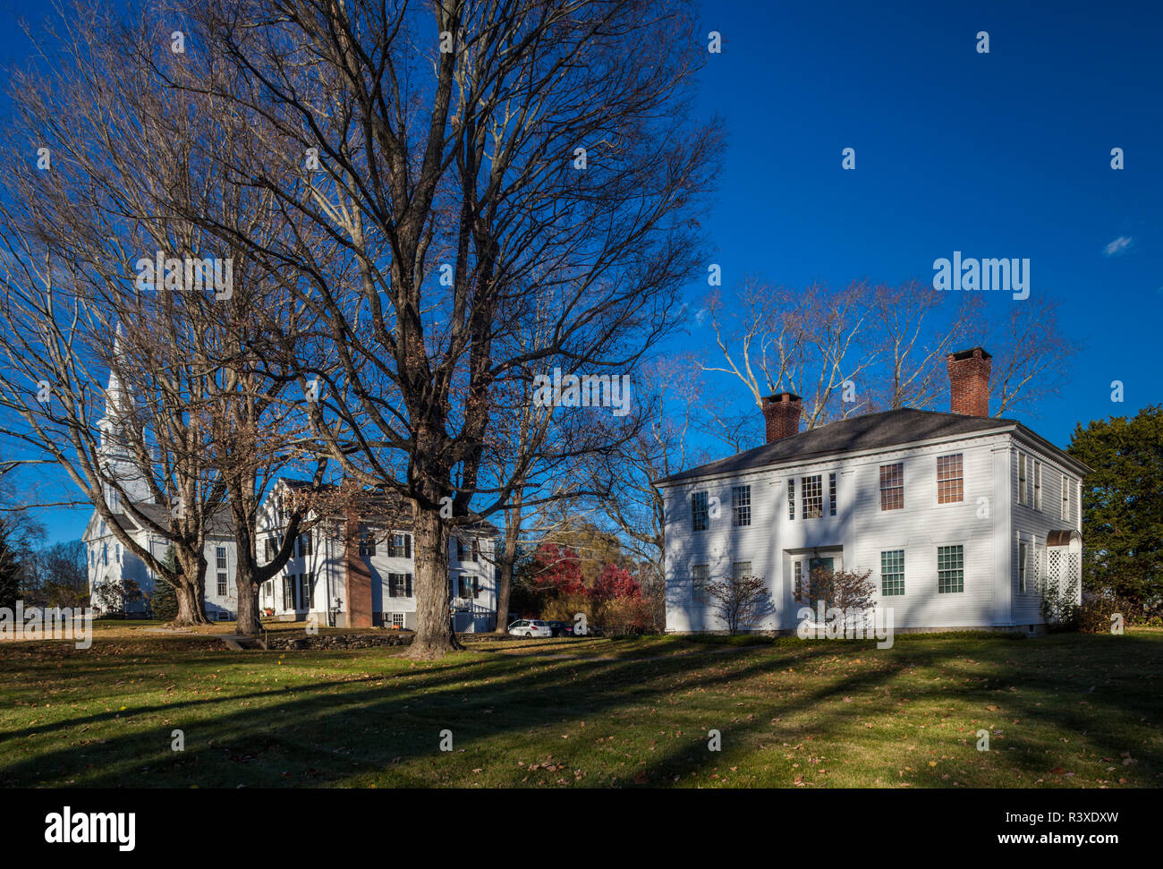 Stati Uniti d'America, Connecticut, Woodstock, edifici sulla città di verde Foto Stock