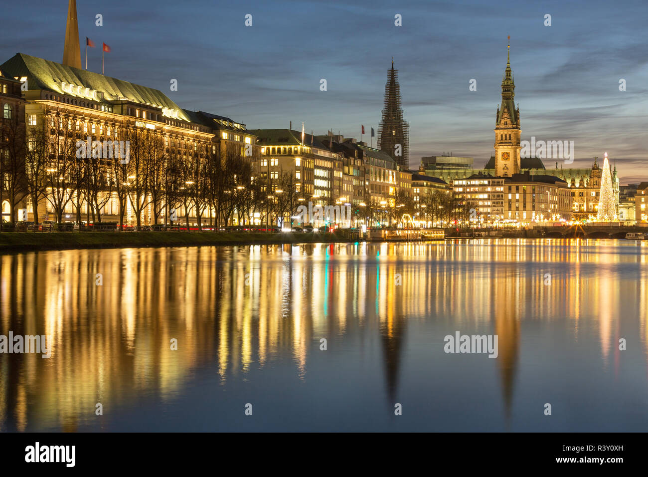 Interna al lago Alster al tempo di Natale Foto Stock