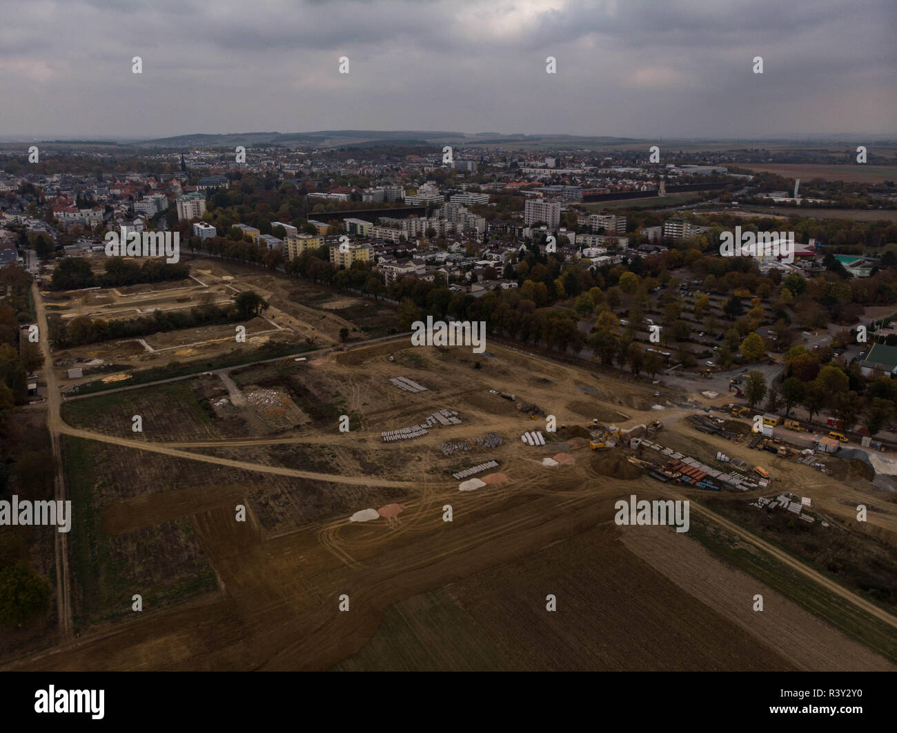 Vista aerea di un nuovo sito in costruzione nella città di Bad Nauheim Germania Foto Stock