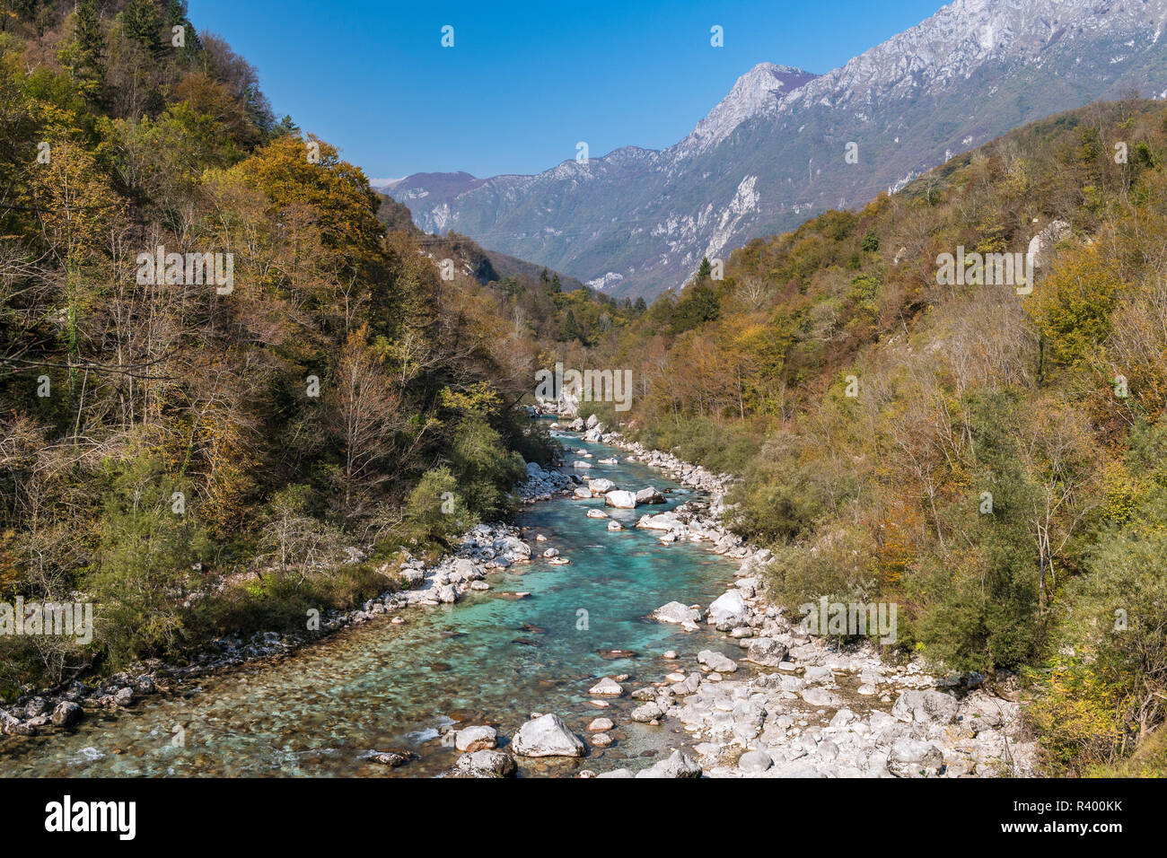 Soca River, autunnale di Soca Valley, Kobarid, Slovenia Foto Stock