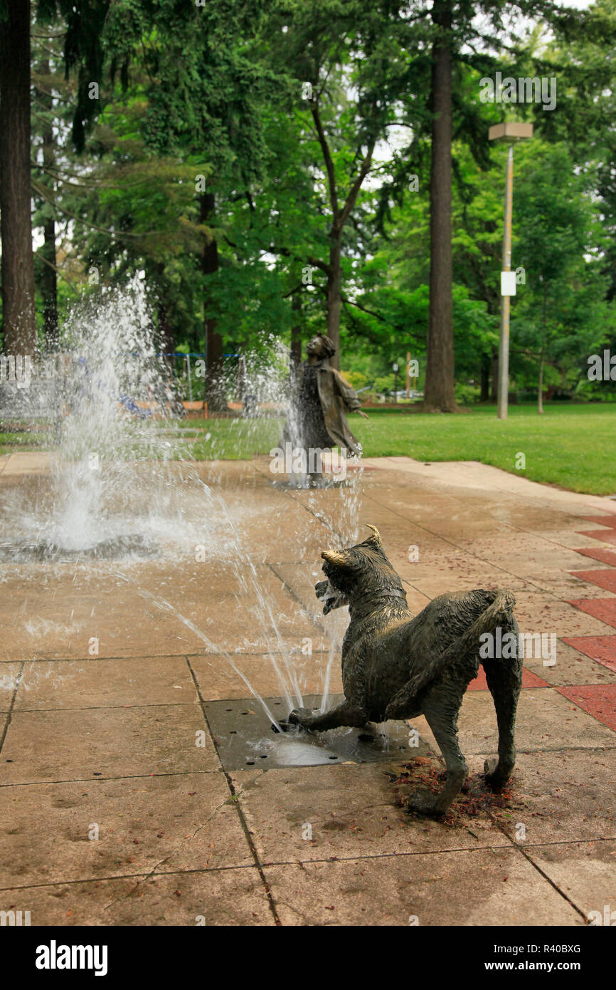 Stati Uniti d'America, Oregon, Portland. Statua di Beverly Cleary Sculpture Garden. Credito come: Steve Terrill Jaynes / Galleria / DanitaDelimont.com Foto Stock