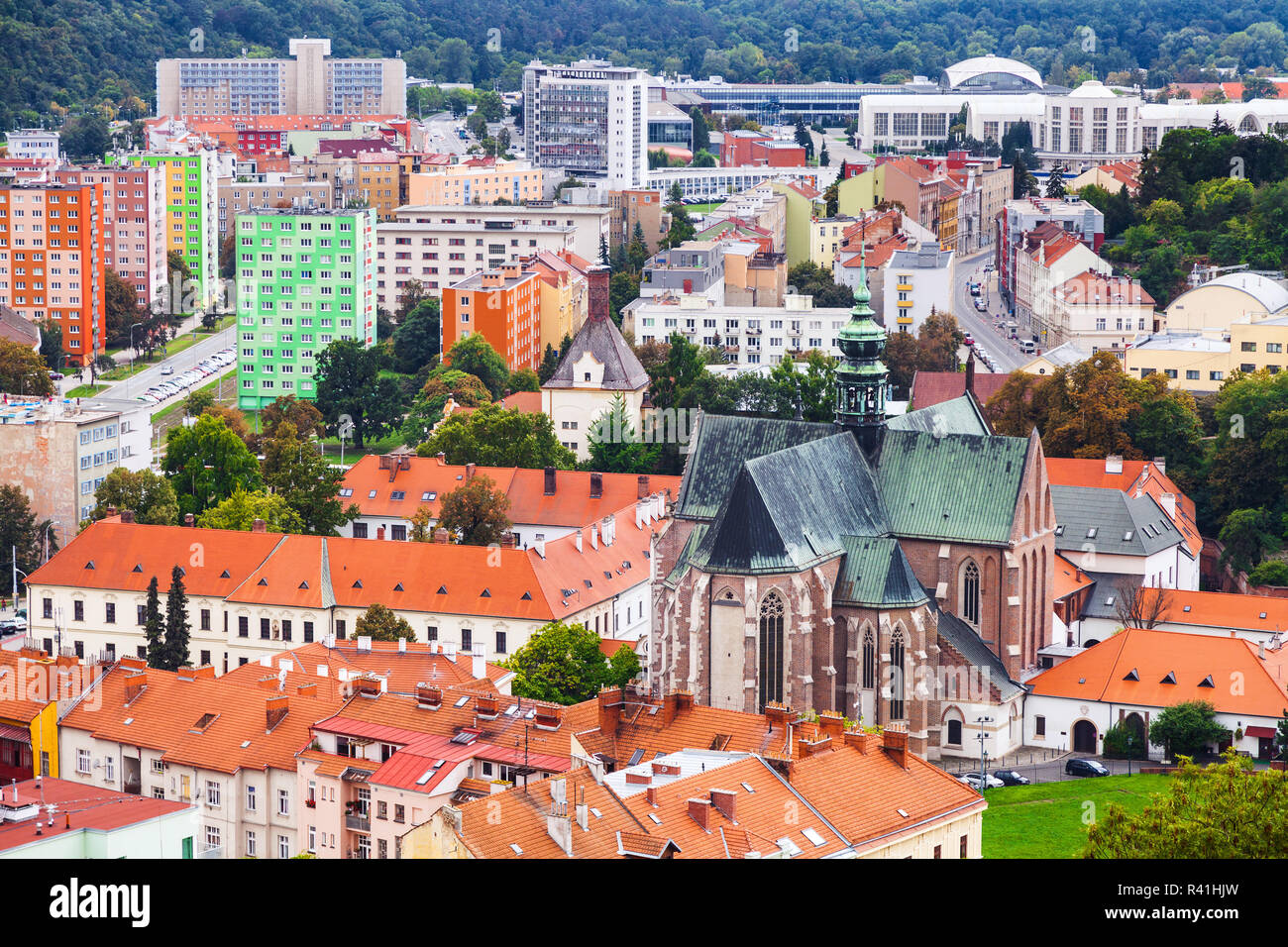 Al di sopra di vista della città di Brno con Abbazia Agostiniana Foto Stock