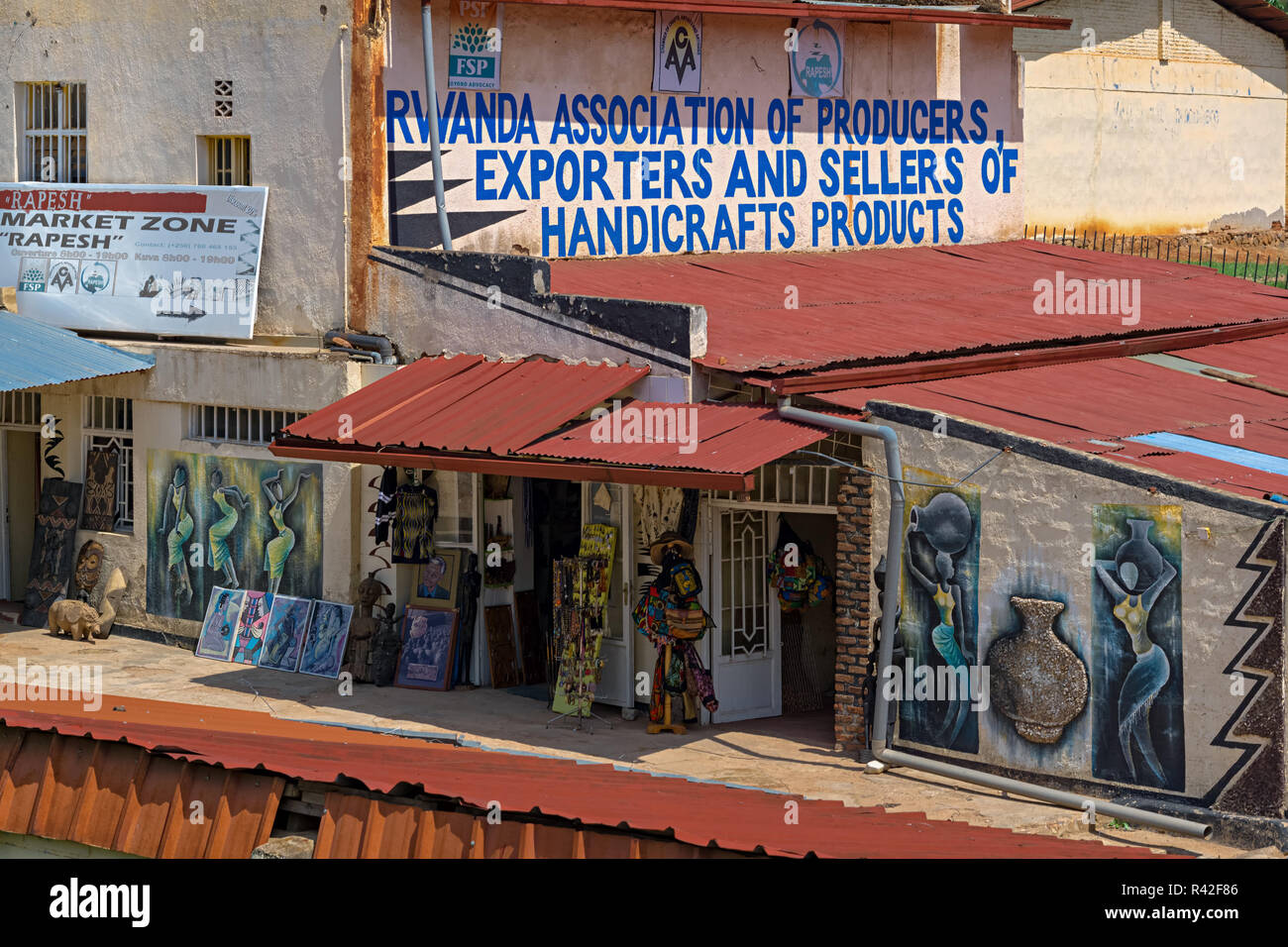 Il Kigali, Ruanda - OTTOBRE 23,2017: Kimihurura l'associazione di produttori, esportatori e i venditori di prodotti artigianali è in KN 14 Avenue e sono Foto Stock