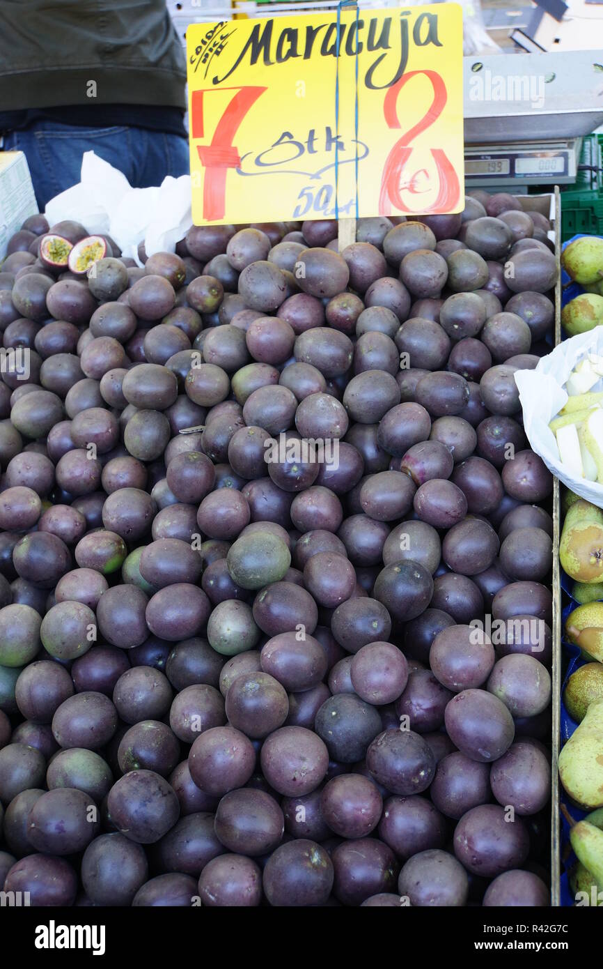 Il frutto della passione - mercato turco in maybachstrasse in neukÃ¶lln Foto Stock