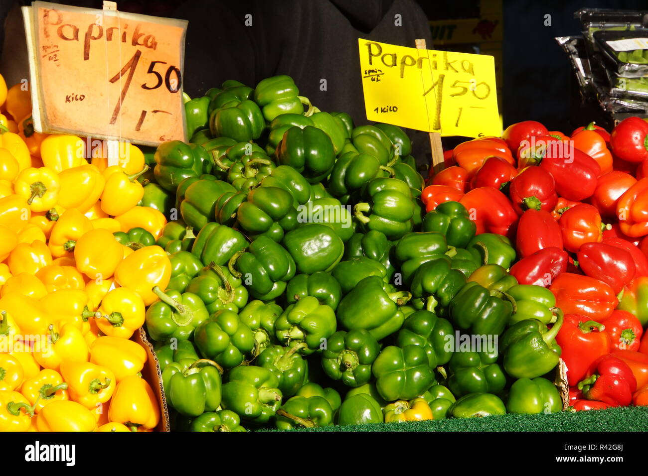 Mercato turco in maybachstrasse in neukÃ¶lln Foto Stock