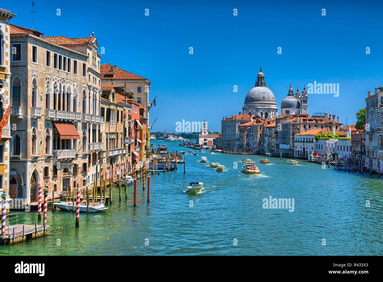 Splendida vista del Canal Grande e la Basilica di Santa Maria della Foto Stock