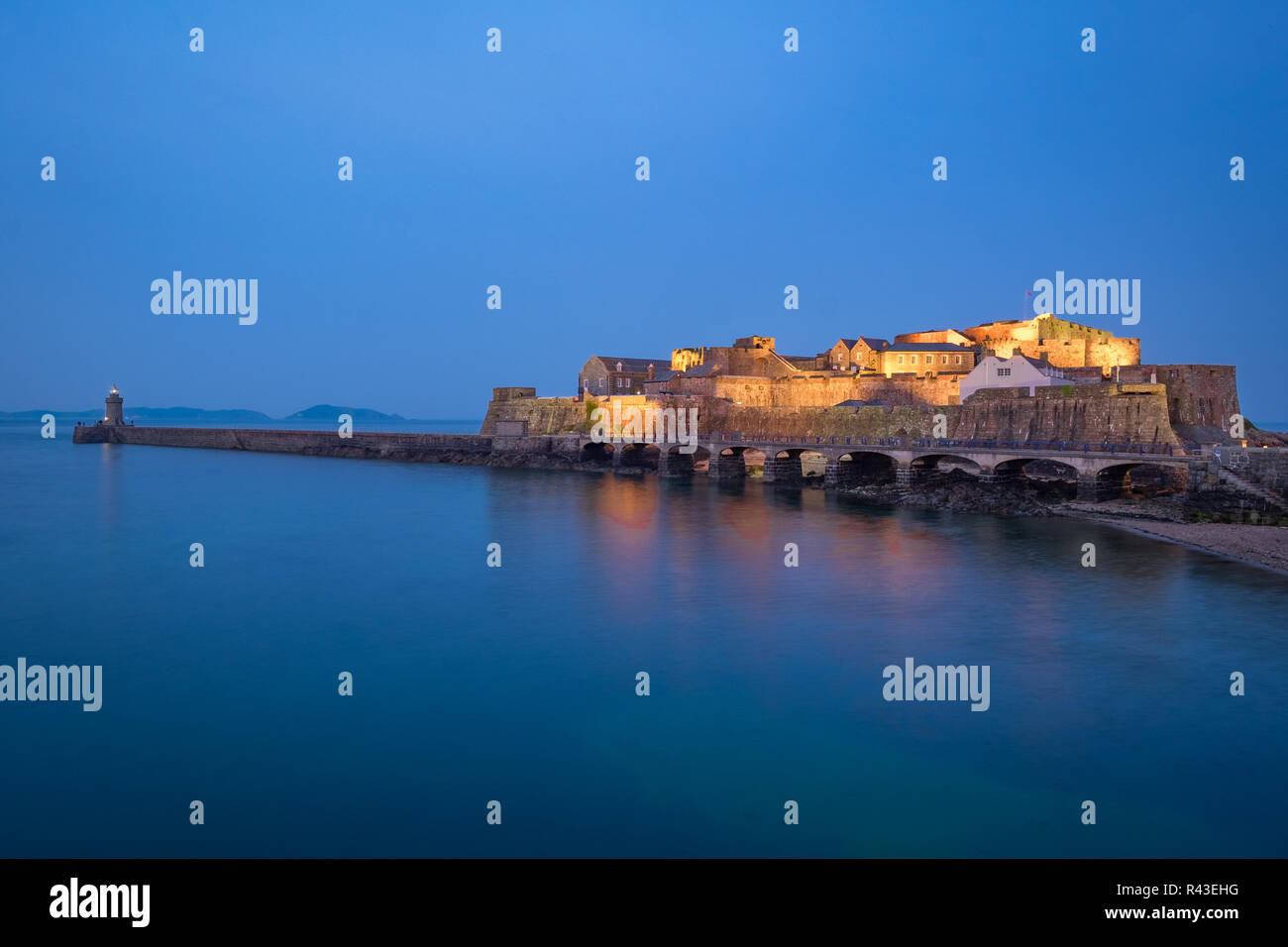 Castle Cornet di notte Foto Stock