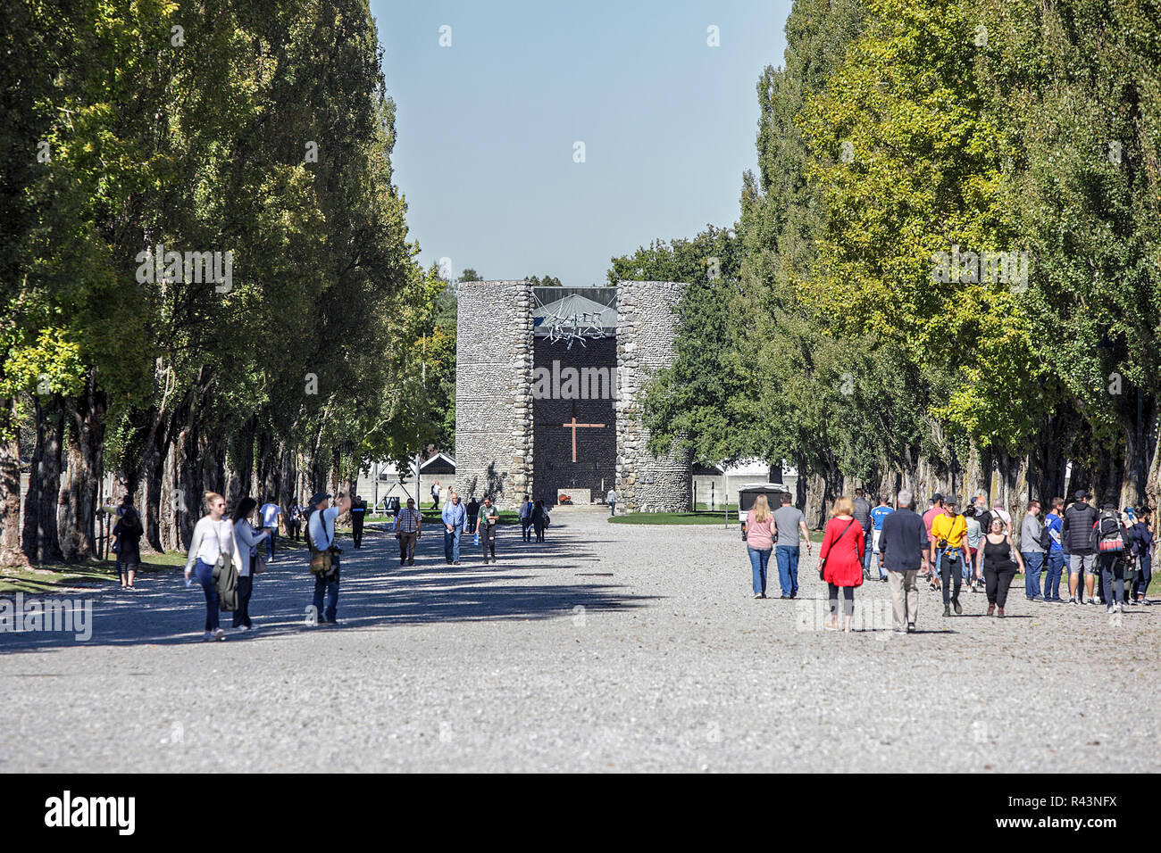 Entro il limite del campo di concentramento di Dachau in Germania, visto qui è la Chiesa cattolica dell'agonia mortale di Cristo. Foto Stock