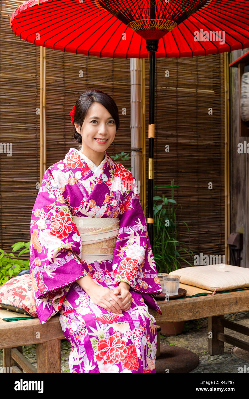 Giapponese con best sale kimono