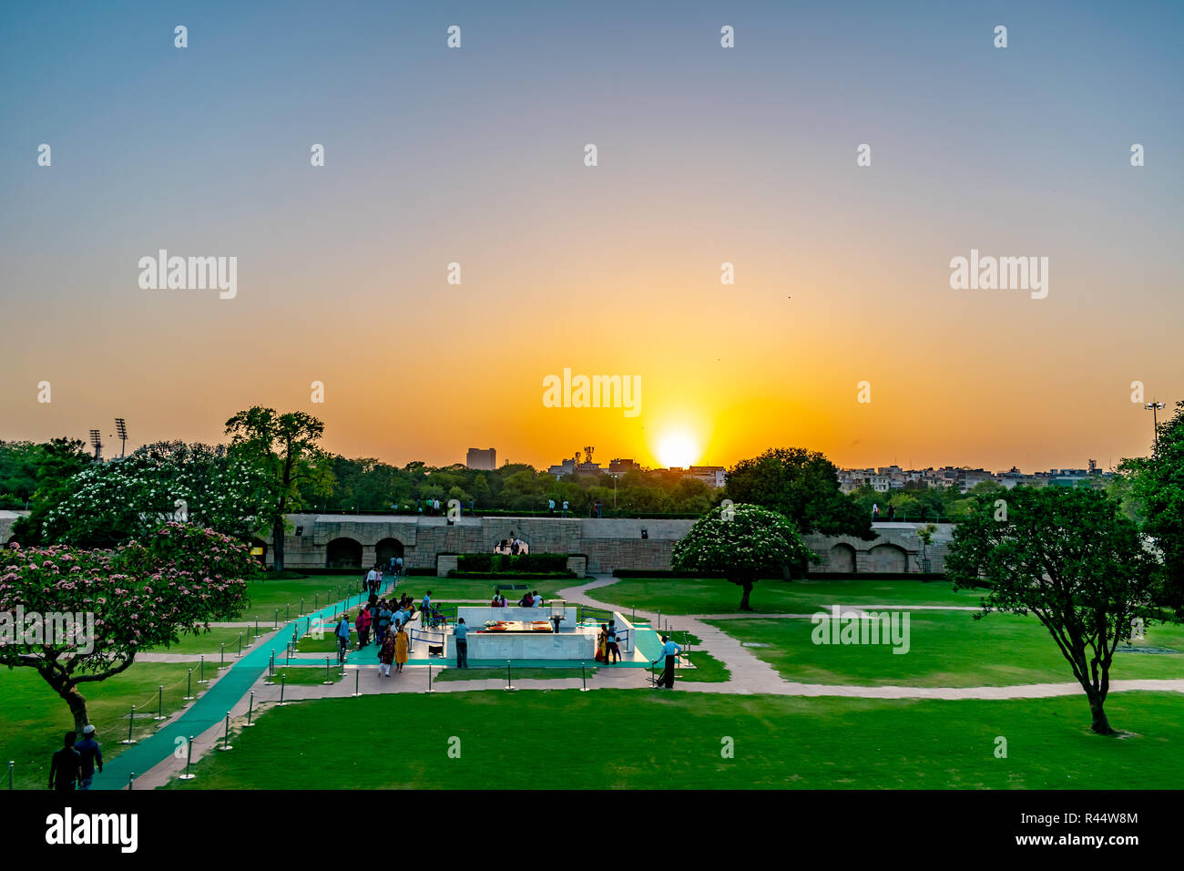 Raj Ghat- il luogo del riposo finale di Gandhiji Foto Stock