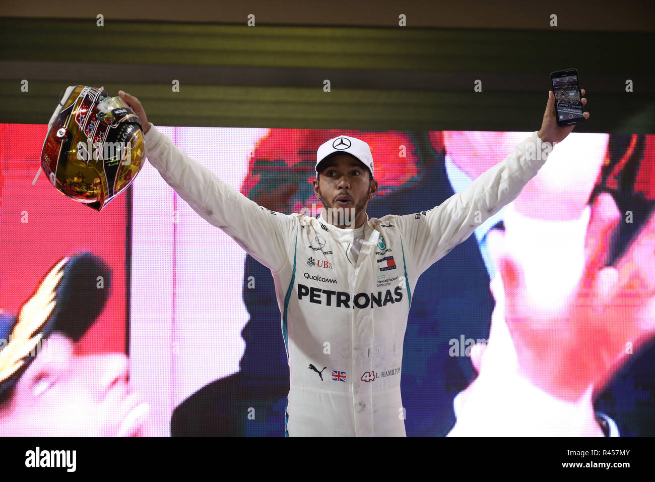 &#Xa9; Foto4 / LaPresse 25/11/2018 Abu Dhabi, Emirati Arabi Uniti Sport Gran premio di Formula Uno di Abu Dhabi 2018 nel pic: Lewis Hamilton (GBR) Mercedes AMG F1 W09 Foto Stock