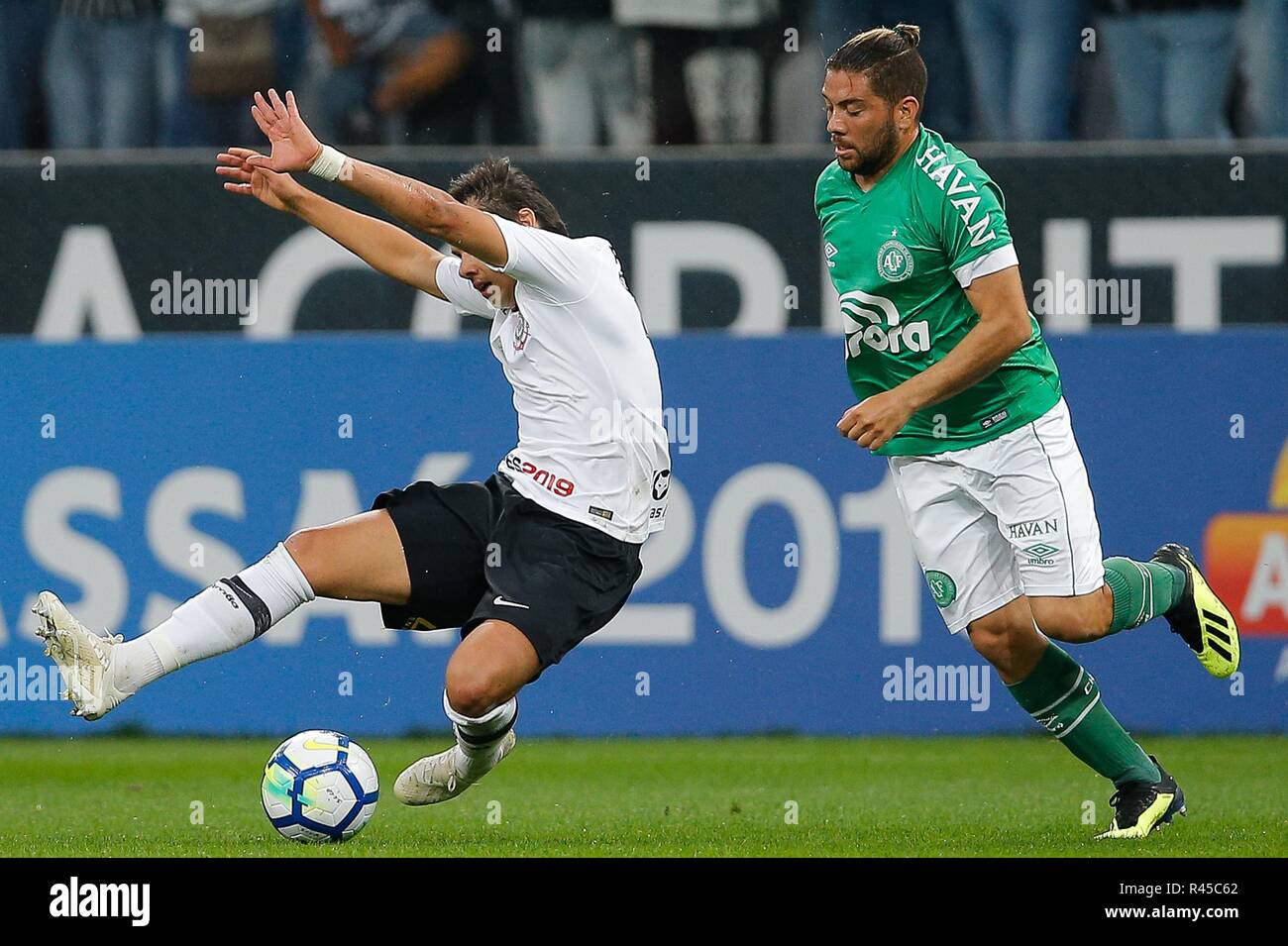 Sao Paulo, Brasile. 25 Nov, 2018. SÃO PAULO, SP - 25.11.2018: CORINZI X CHAPECOENSE - Angelo Romero dei Corinzi è mancante durante un match tra Corinthians e Chapecoense, valido per la trentasettesima round del 2018 Campionato brasiliano, svoltasi presso il Corinthians Arena, situato nella parte orientale della capitale. (Foto: Marcelo Machado de Melo/Fotoarena) Credito: Foto Arena LTDA/Alamy Live News Foto Stock