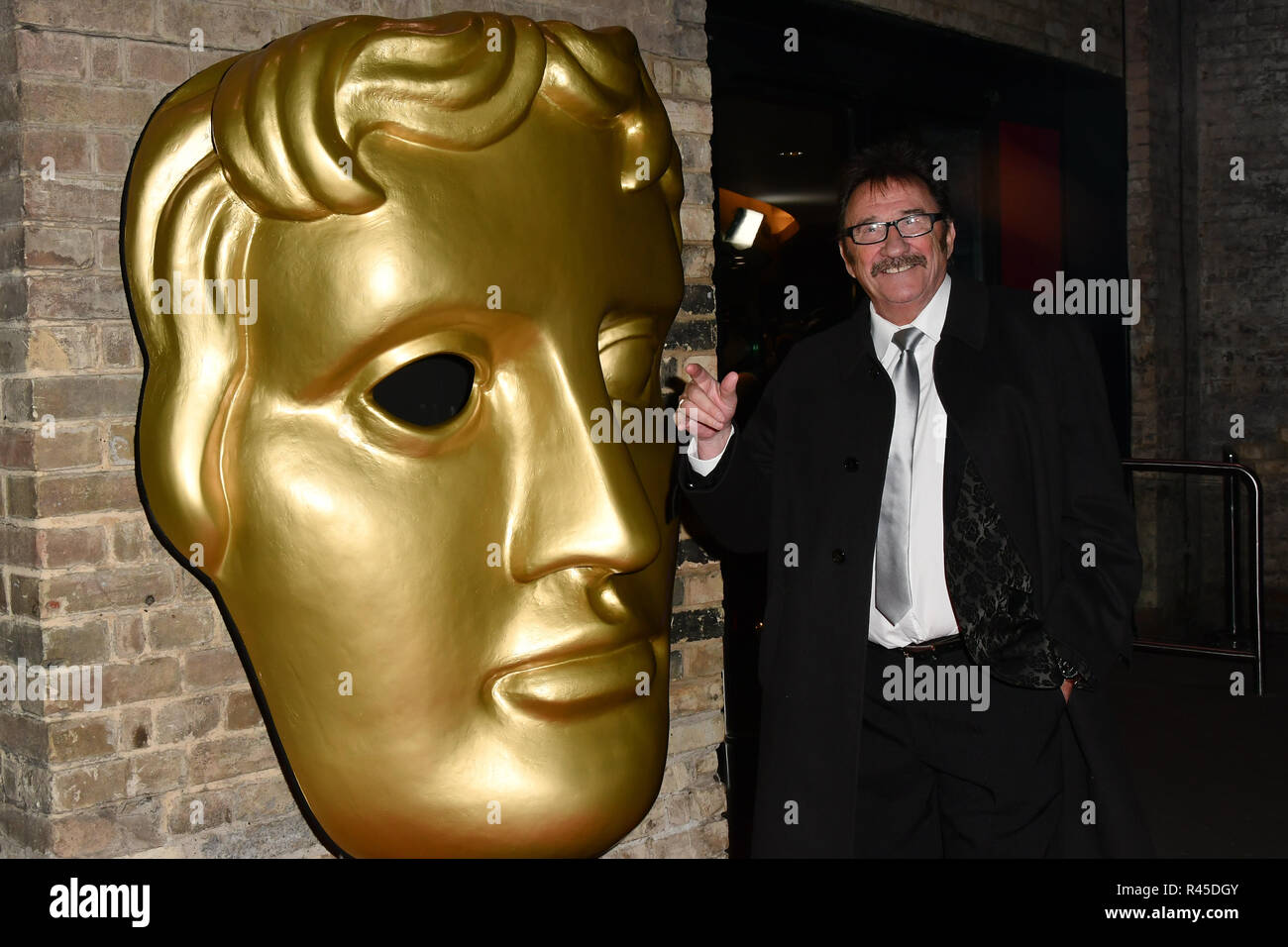 Paul Elliott arrivers presso il BAFTA bambini's Awards 2018 at Roundhouse il 25 novembre 2018, Londra, Regno Unito. Foto Stock