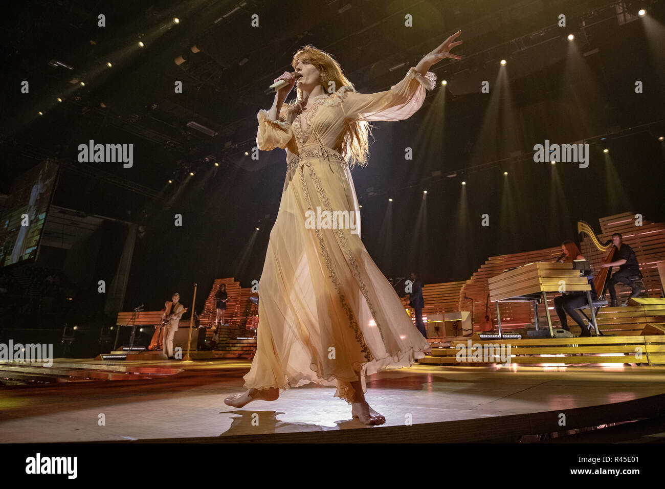 Brighton, Inghilterra. 25 novembre 2018, Firenze Welch di Firenze e la macchina esegue durante la 'alta come speranza' UK tour presso il Centro di Brighton, Inghilterra.© Jason Richardson / Alamy Live News Foto Stock