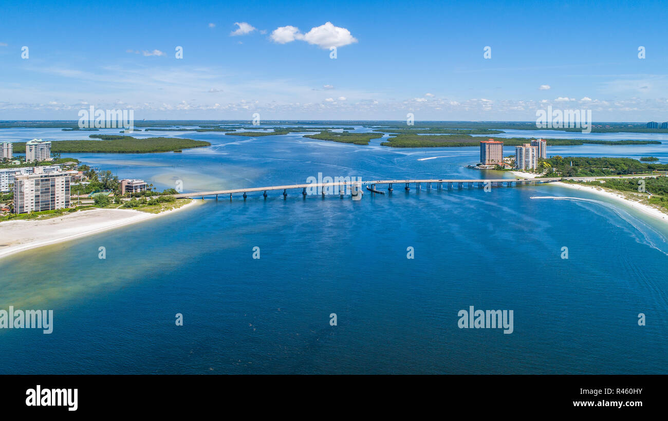 Southwest Florida spiaggia costa e antenna immagini panoramiche con acqua blu e spiagge sabbiose. Foto Stock