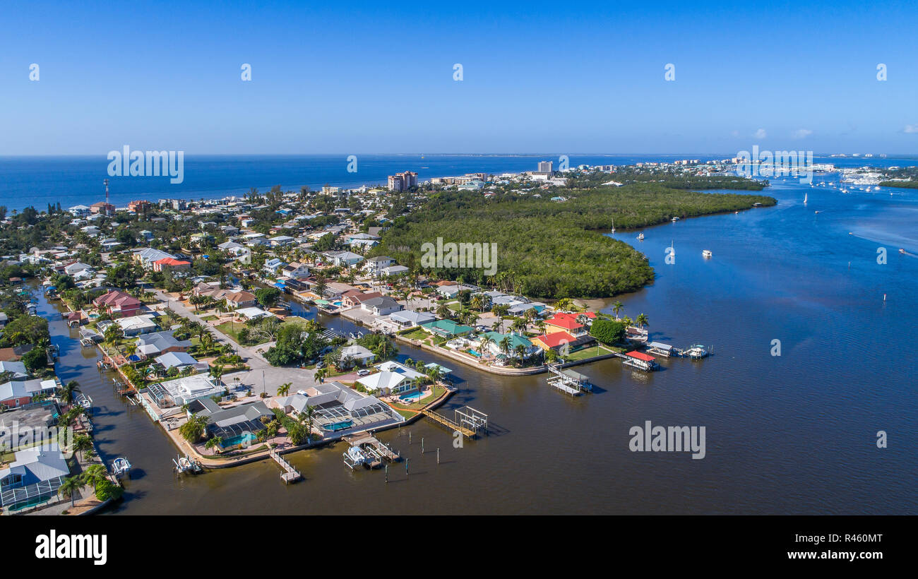 Southwest Florida spiaggia costa e antenna immagini panoramiche con acqua blu e spiagge sabbiose. Foto Stock